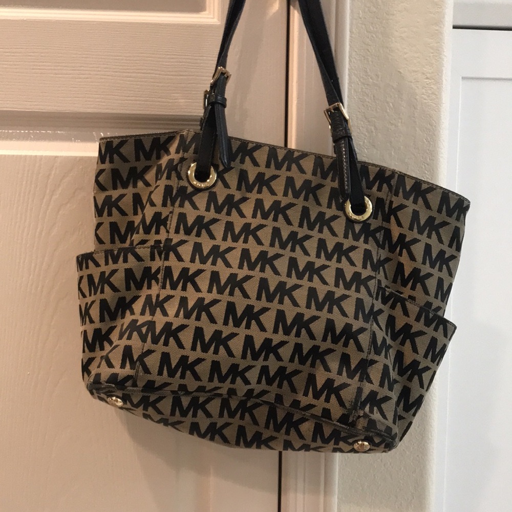 Michael Kors Brown Logo Tote Bag - Picture 11 of 12